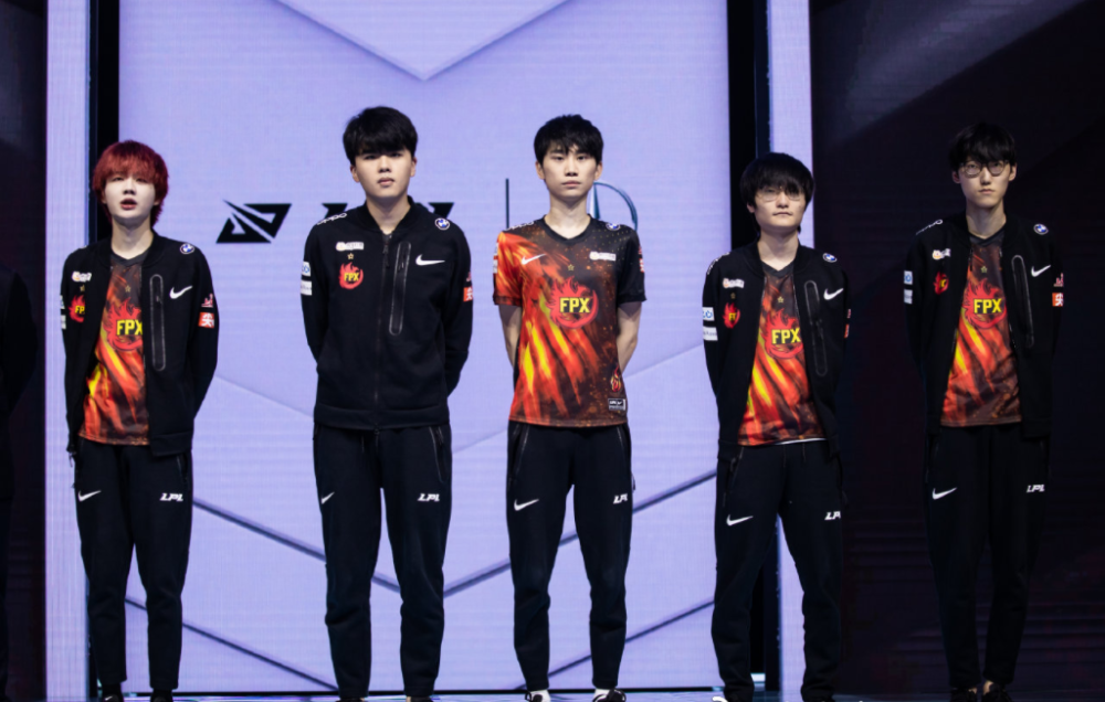 V5碾压C9，Crisp拿下关键大龙激烈交锋四强赛，留下经典瞬间的简单介绍